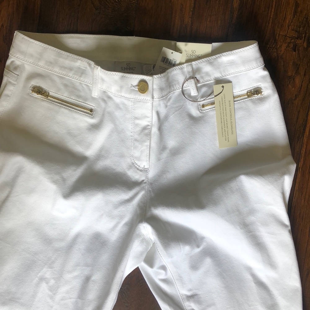 So Slimming White Chicos Pants